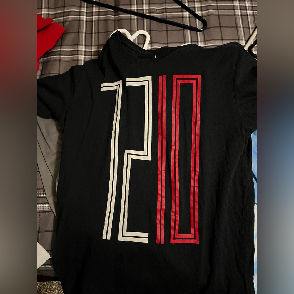 72-10 Jordan Tee